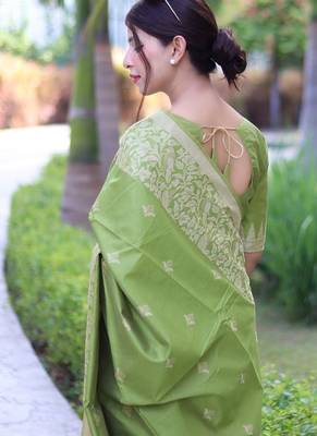 Mehandi color banglori handloom  silk blend waving buttis saree 4