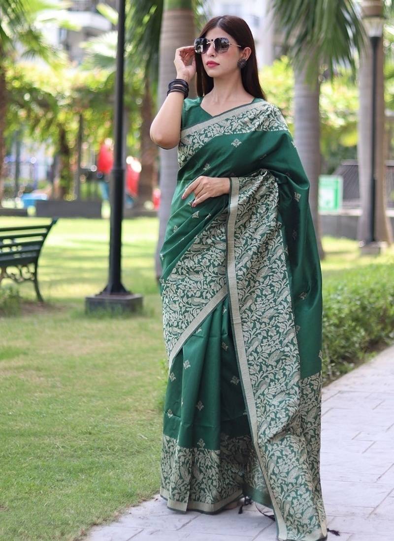 Green color banglori handloom raw silk waving buttis saree