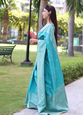 Sky blue color banglori handloom  silk blend waving buttis saree 3