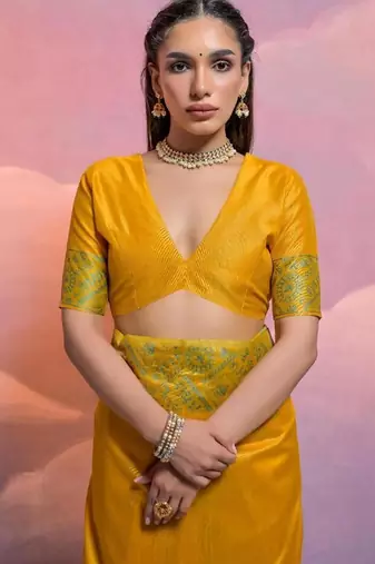 Musturd color banglori handloom  silk blend waving saree