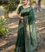 Green color handloom  silk blend weaving pallu saree
