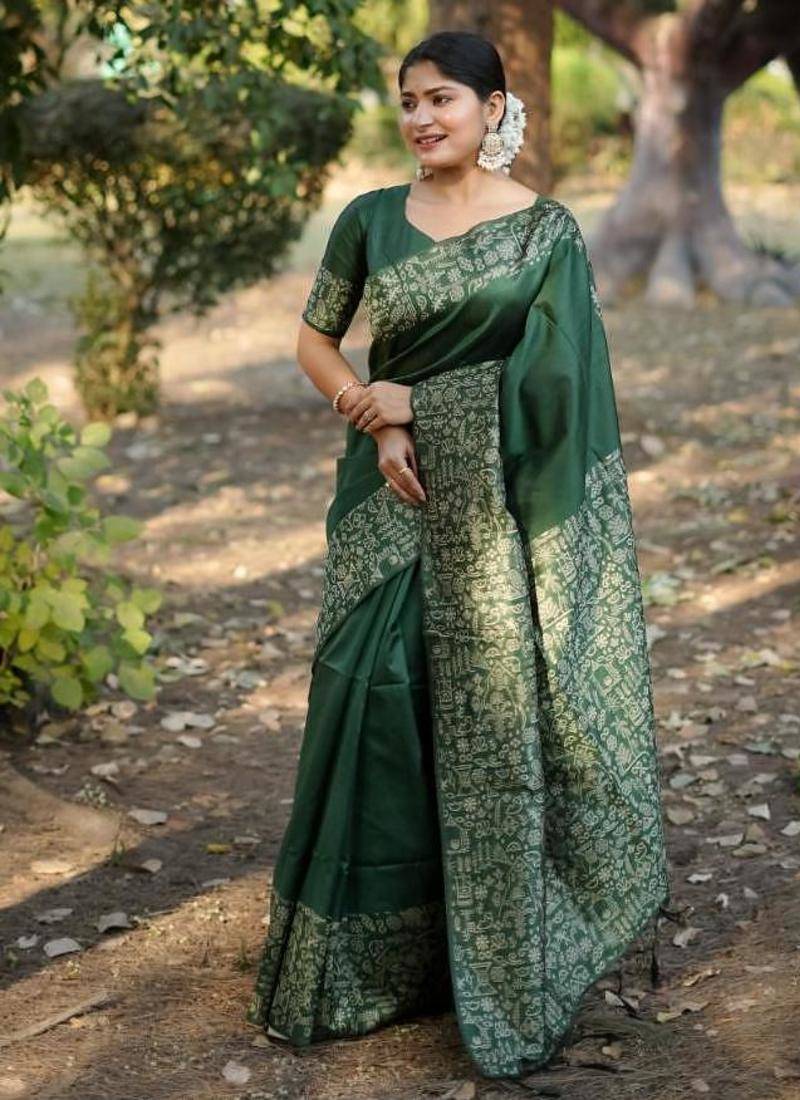 Green color handloom raw silk weaving pallu saree