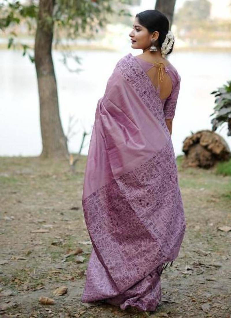 Levender color handloom raw silk weaving pallu saree