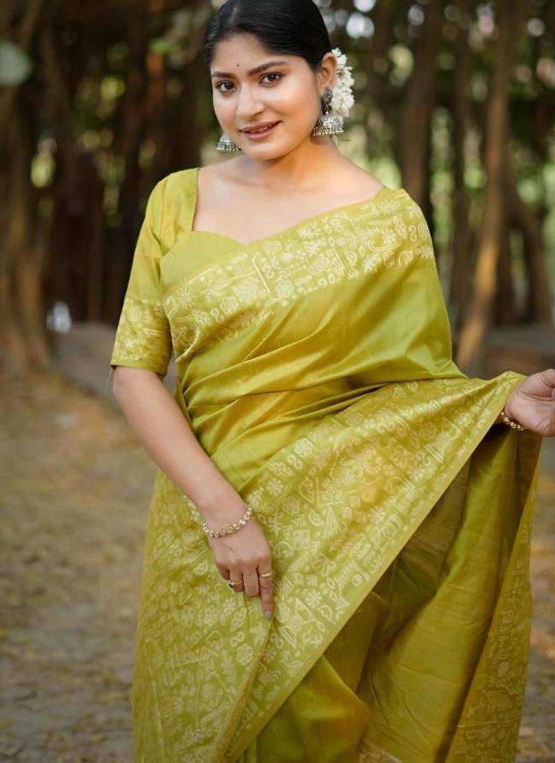 Mehendi color handloom raw silk weaving pallu saree