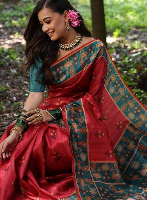 Red silk blend peacock printed saree 4