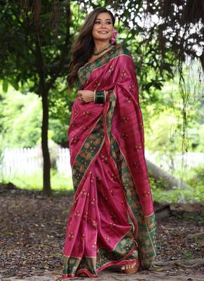 Pink color  silk blend peacock printed saree 2