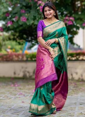 Green color banarasi katan silk blend zari weaving pattu saree 2