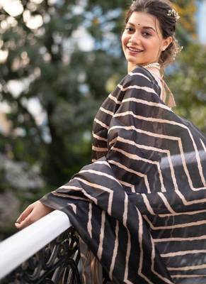 Black tussar silk blend lehariya printed zari border saree 4