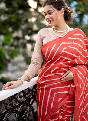Red color tussar silk blend lehariya printed zari border saree 3