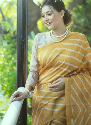 Yellow color tussar silk blend lehariya printed zari border saree 3