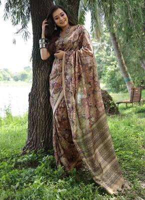Multi tussar silk blend unique print zari weaving border saree 3