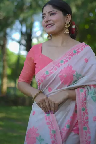 White & peach color muga cotton jamdani contrast weaving saree