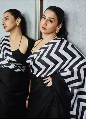 Black original japan satin saree with digital print blouse 5