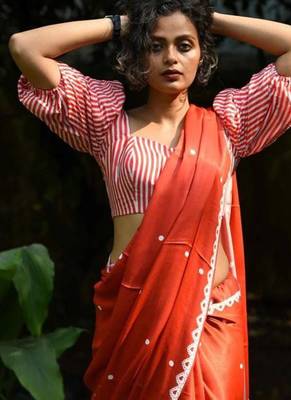 Red original japan satin saree with digital print blouse 3