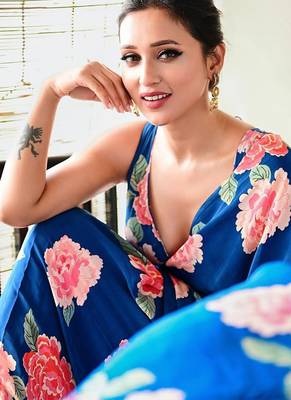 Blue original japan satin saree with digital print blouse 3