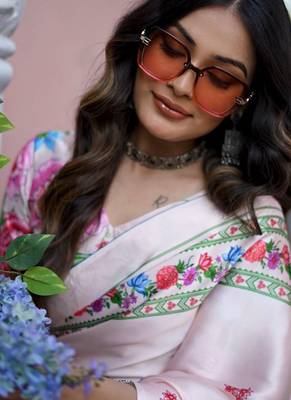 Off white original japan satin saree with digital print blouse 4
