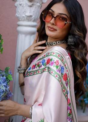 Off white original japan satin saree with digital print blouse 5