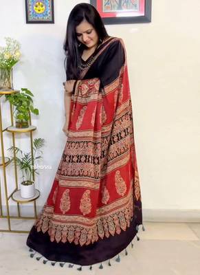 Black original japan satin saree with digital print blouse 3