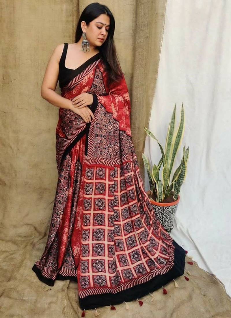 Multicolor original japan devsena satin saree japan satin digital print blouse