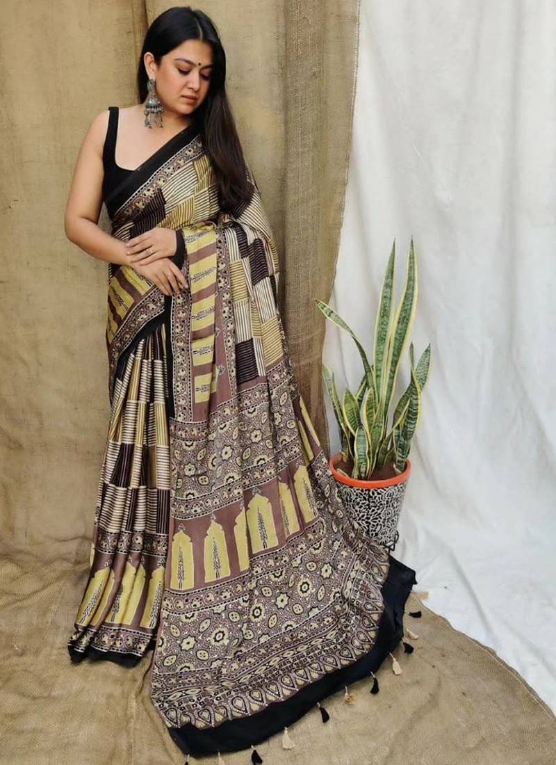 Multicolor original japan devsena satin saree japan satin digital print blouse