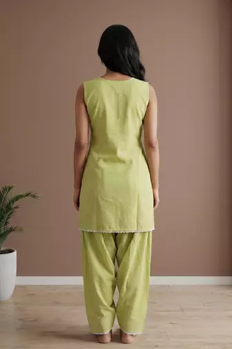 Pista slub cotton kurta with loose fit farshi salwar
