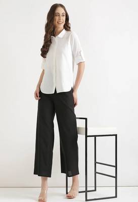 Styllow women black high-rise trousers with 2 deep pockets 1