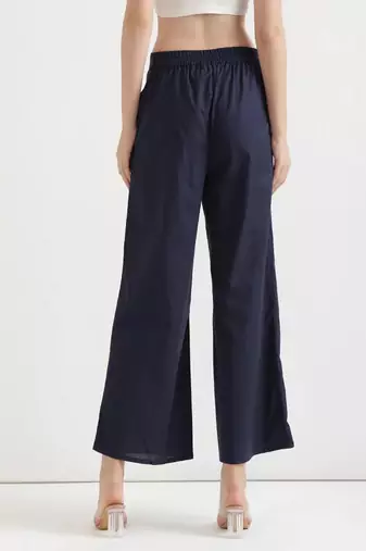 Styllow women navy blue high-rise trousers with 2 deep pockets