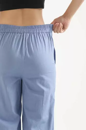 Styllow women english blue high-rise trousers with 2 deep pockets