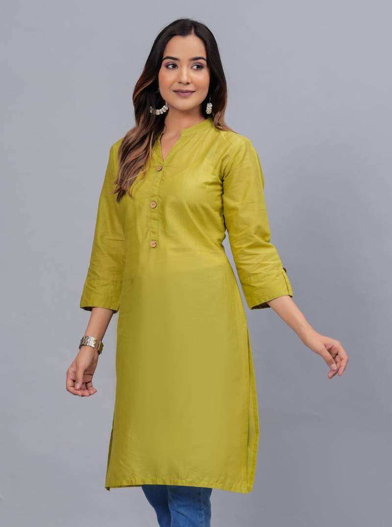 Women's solid olive straight cotton kurta with mandarin collar and 3/4 fold-up sleeves