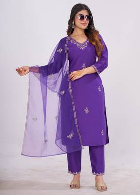 PURPLE COTTON BLEND WITH EMBRODEIRY WORK DESIGN WOMENS KURTI SET  1