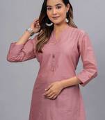 Women's solid onion straight cotton kurta with mandarin collar and 3/4 fold-up sleeves