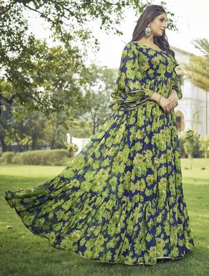 Women green floral print georgette fit & flare gown 3