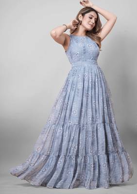Women grey geometric print pattern georgette fit & flare gown 3