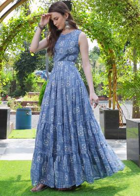 Women blue geometric print pattern georgette fit & flare gown 3
