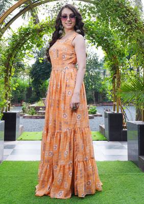 Women orange geometric print pattern georgette fit & flare gown 3