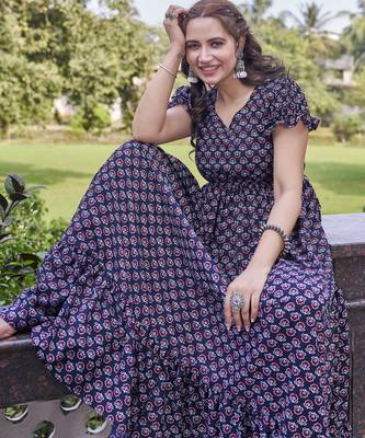 Women navy blue all-over floral print poly cotton fit & flare gown 4