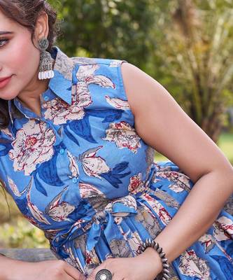 Women blue all-over floral print poly cotton fit & flare gown 4