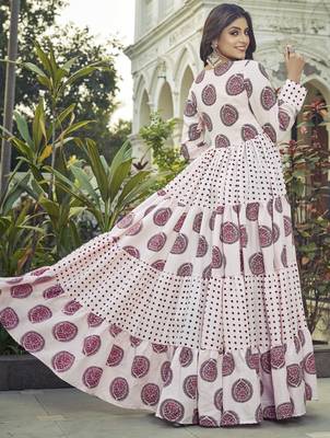 Women pink block printed tiered anarkali maxi dress 2