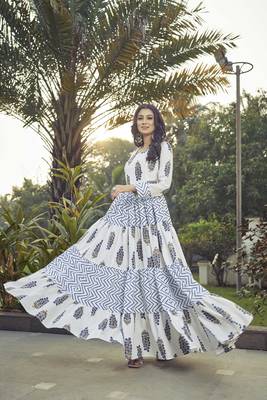 Women white floral printed tiered anarkali maxi dress 3