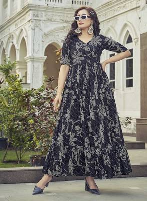 Women black floral printed flared anarkali maxi dress 5