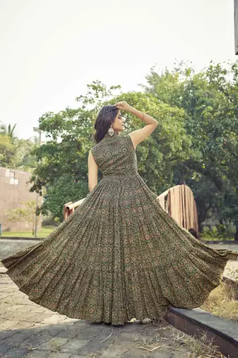 Women green ethnic printed sleeveless flared maxi dress
