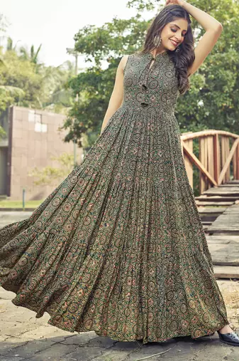 Women green ethnic printed sleeveless flared maxi dress