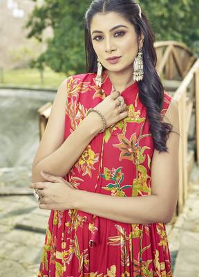Women red floral printed sleeveless tie-up neck tiered flared maxi dress 4