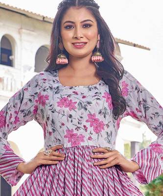 Women pink floral printed pleated anarkali gown 3