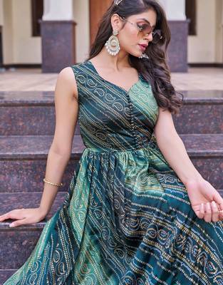 Women green bandhani printed pleated anarkali gown 4