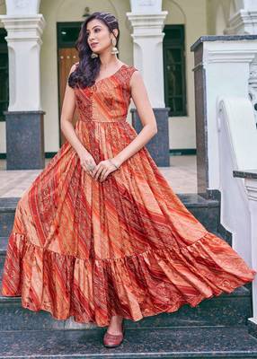 Women rust bandhani printed pleated anarkali gown 3