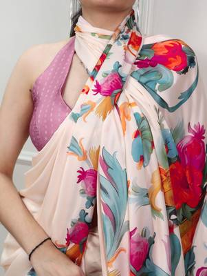 Cream glamlook satin silk printed saree 3