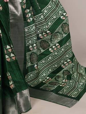 Green rich slub silk printes with zari border saree 4