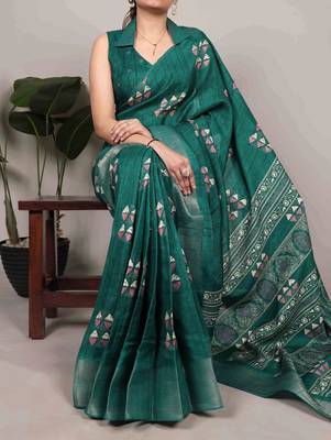 Parrot green rich slub silk printes with zari border saree 3