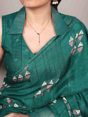 Parrot green rich slub silk printes with zari border saree 4